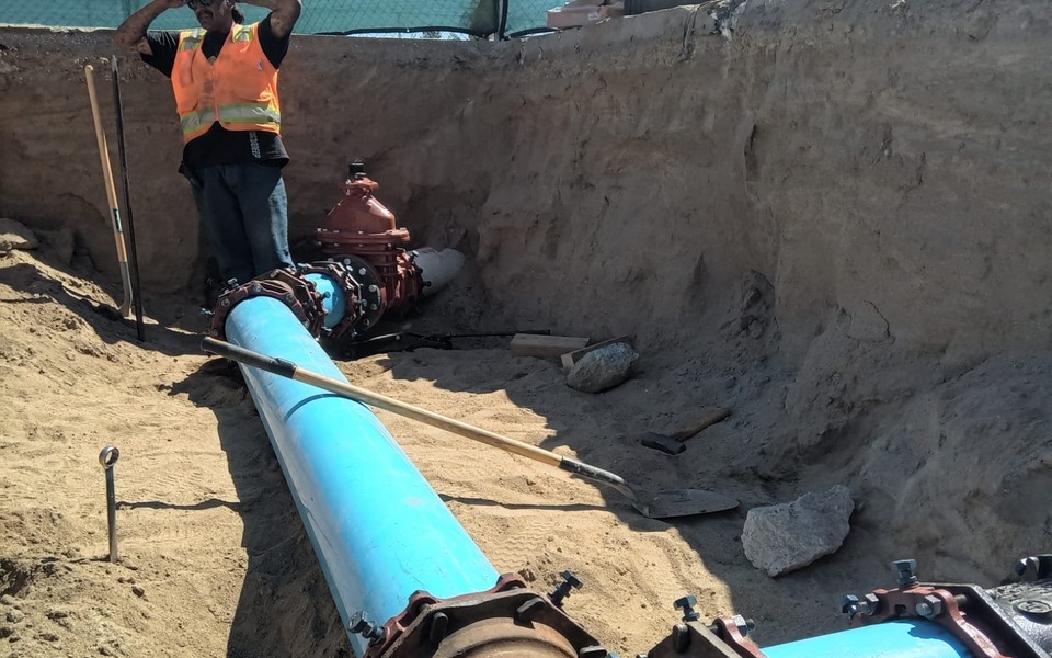 Eecar Corporation deep trench shoring and waterworks pipeline installation